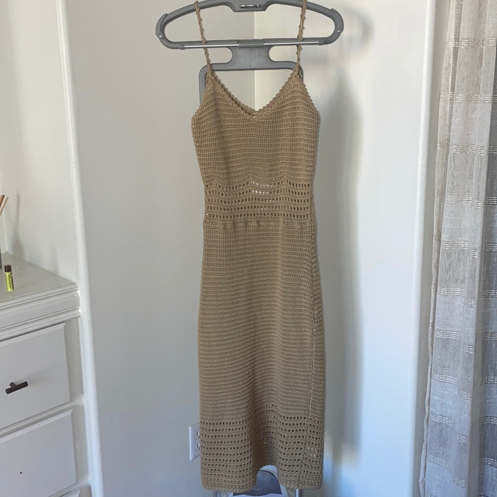 Line and dot crochet midi dress XS